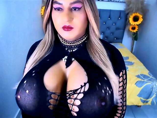 kamilabigcock