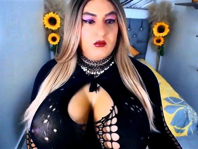 kamilabigcock