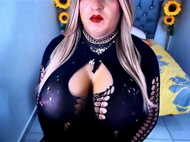 kamilabigcock