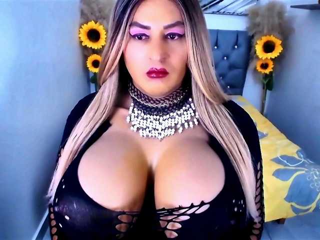 kamilabigcock