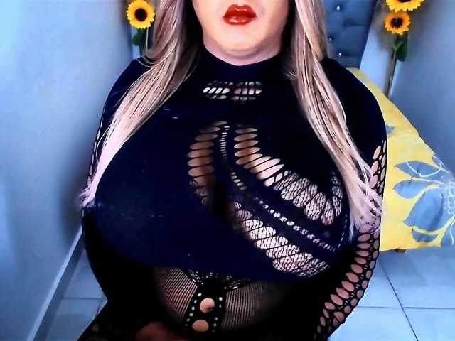 kamilabigcock