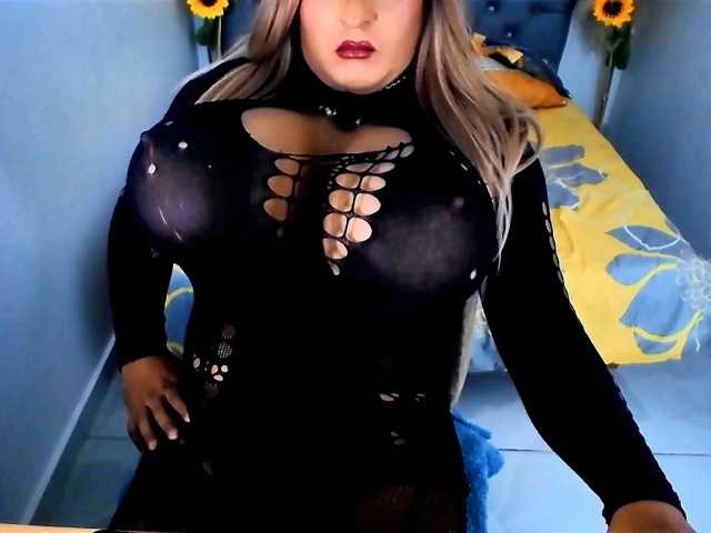 kamilabigcock