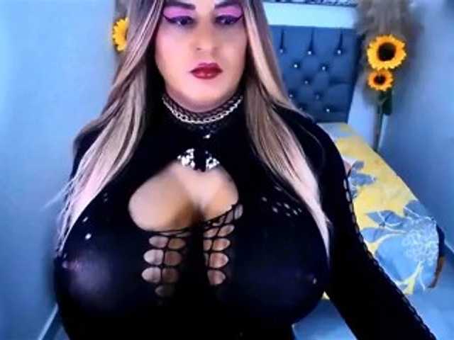 kamilabigcock