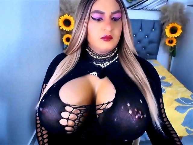kamilabigcock