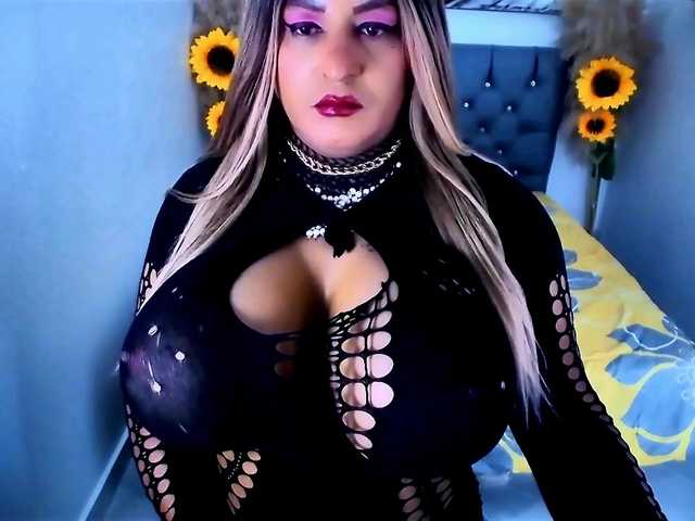 kamilabigcock