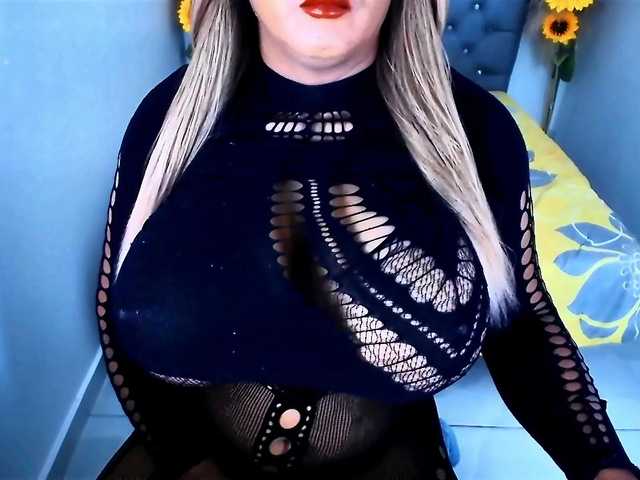kamilabigcock