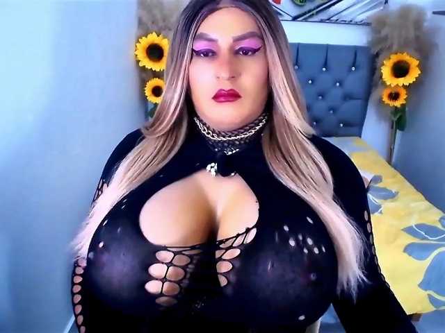 kamilabigcock