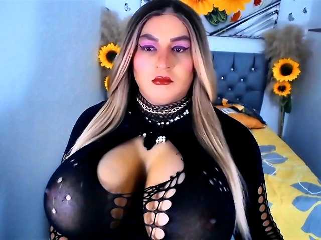 kamilabigcock