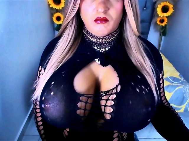 kamilabigcock