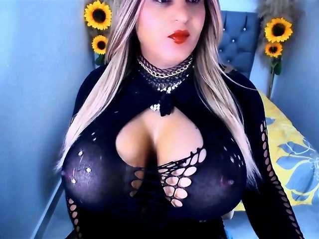 kamilabigcock