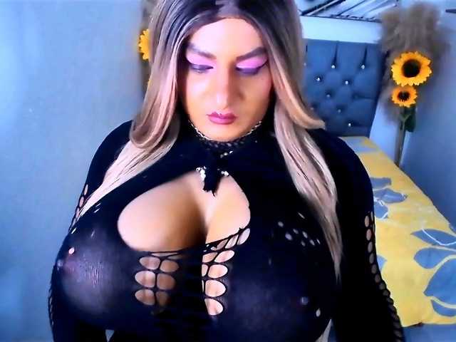 kamilabigcock