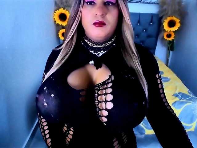 kamilabigcock