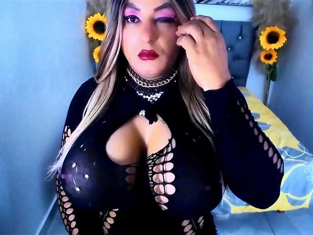 kamilabigcock