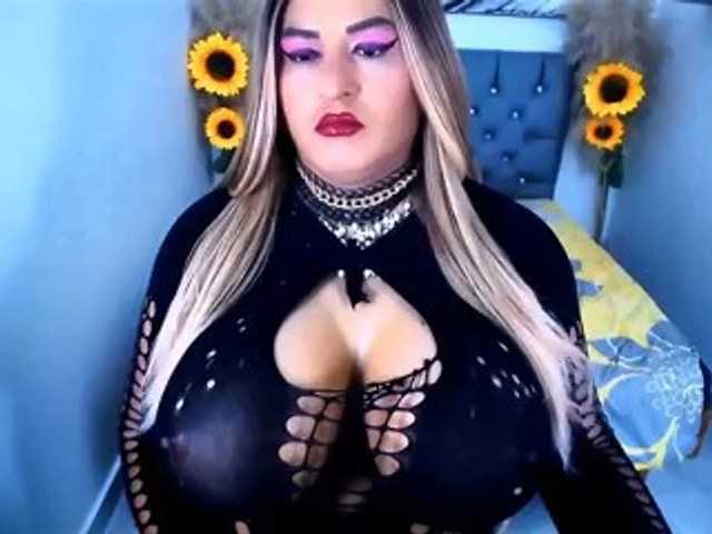 kamilabigcock