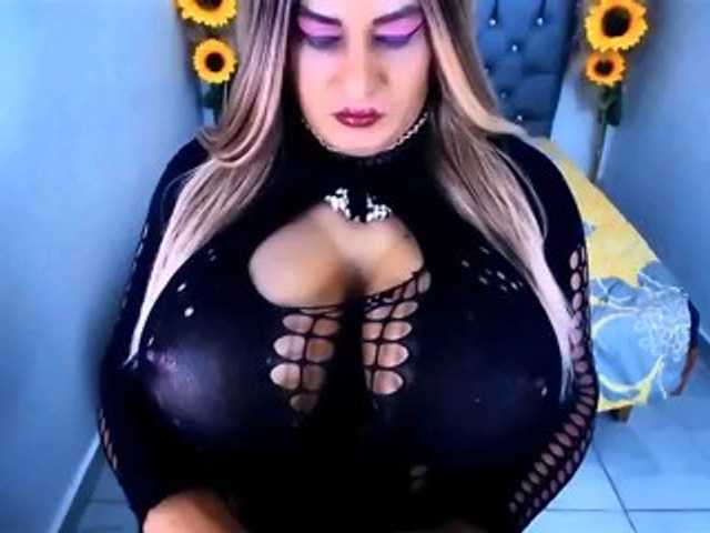 kamilabigcock