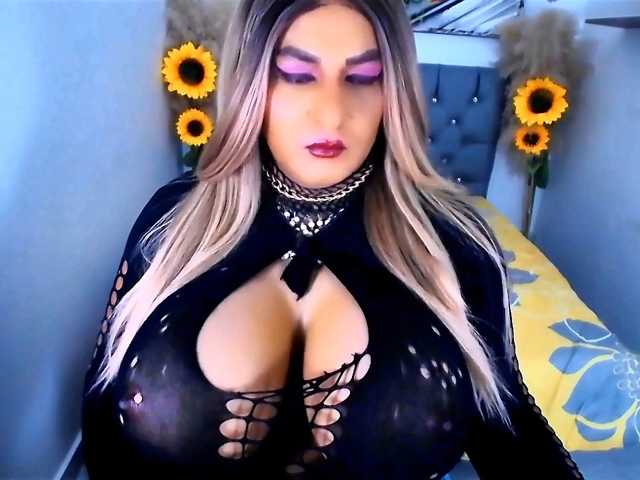 kamilabigcock