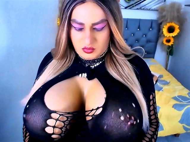 kamilabigcock