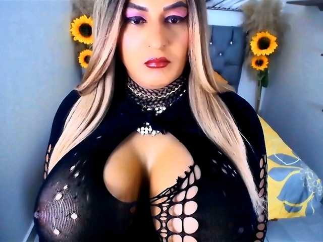 kamilabigcock