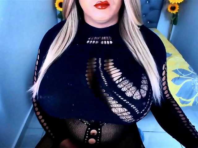 kamilabigcock