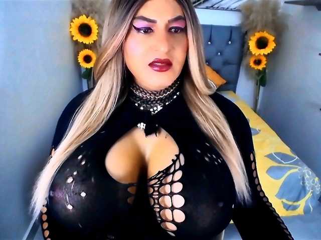 kamilabigcock
