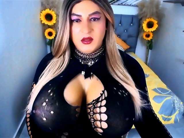 kamilabigcock