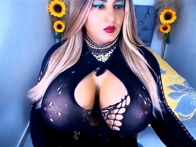 kamilabigcock