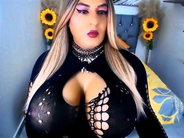 kamilabigcock