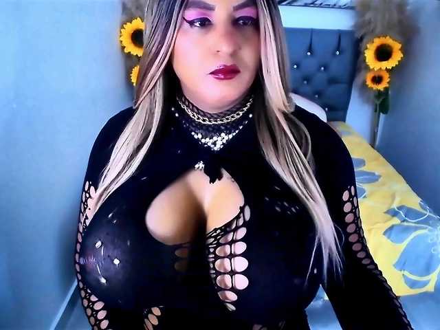 kamilabigcock