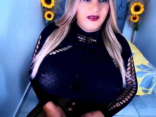 kamilabigcock