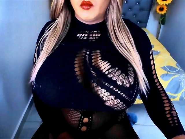 kamilabigcock
