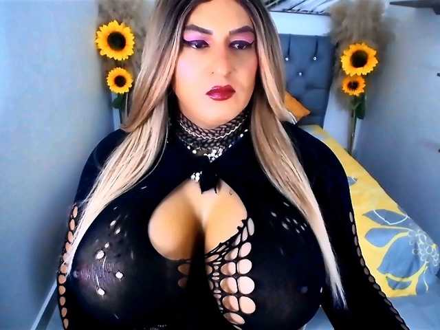 kamilabigcock
