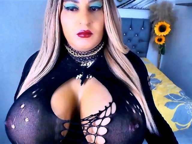 kamilabigcock