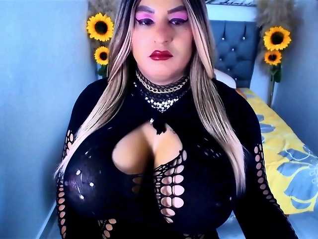 kamilabigcock
