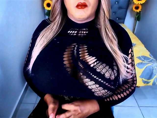 kamilabigcock