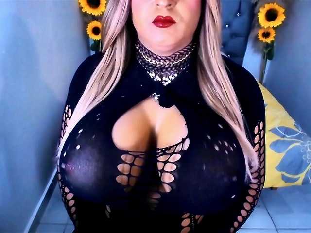 kamilabigcock