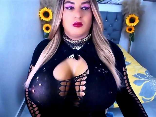 kamilabigcock