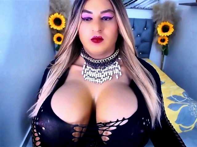 kamilabigcock