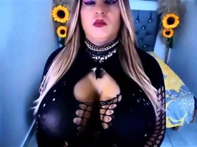 kamilabigcock