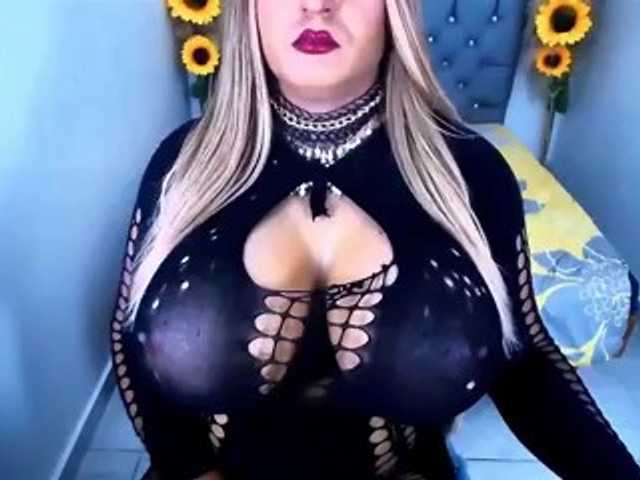 kamilabigcock