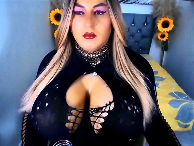 kamilabigcock