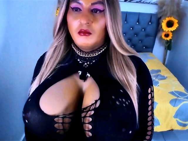 kamilabigcock