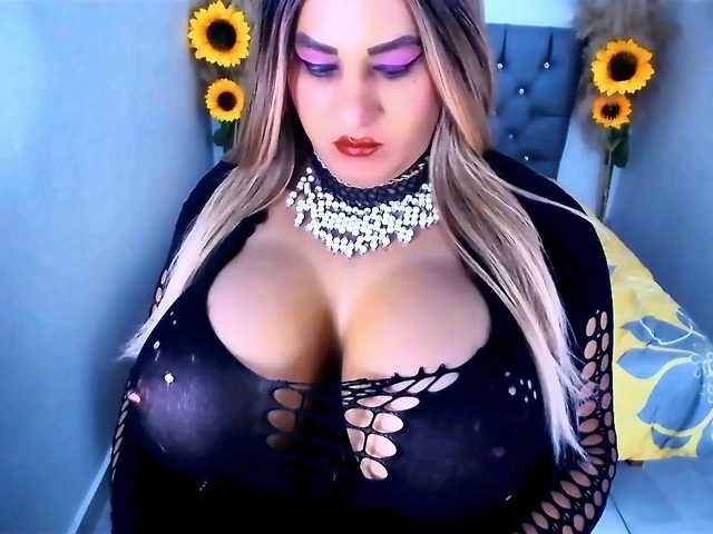 kamilabigcock