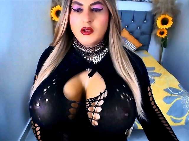 kamilabigcock