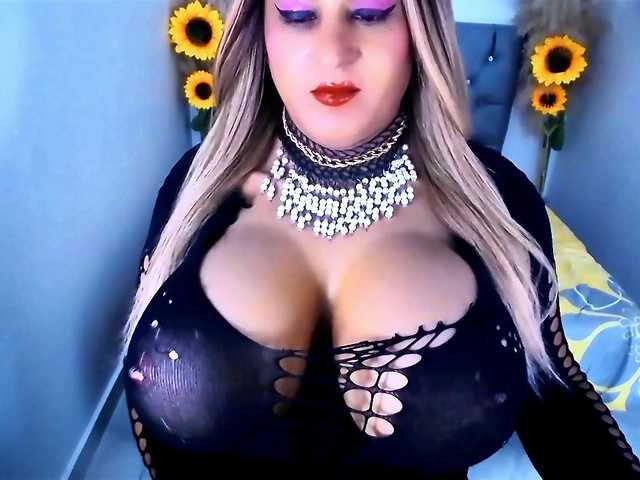 kamilabigcock