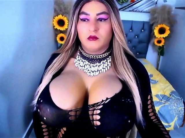 kamilabigcock
