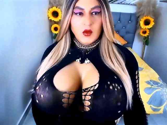 kamilabigcock