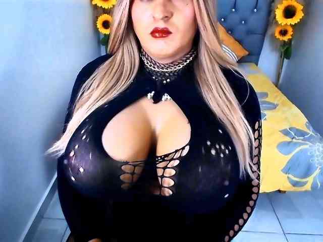 kamilabigcock