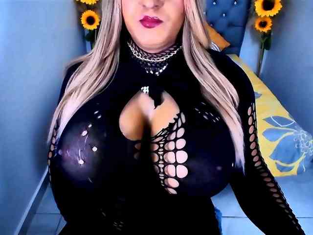 kamilabigcock
