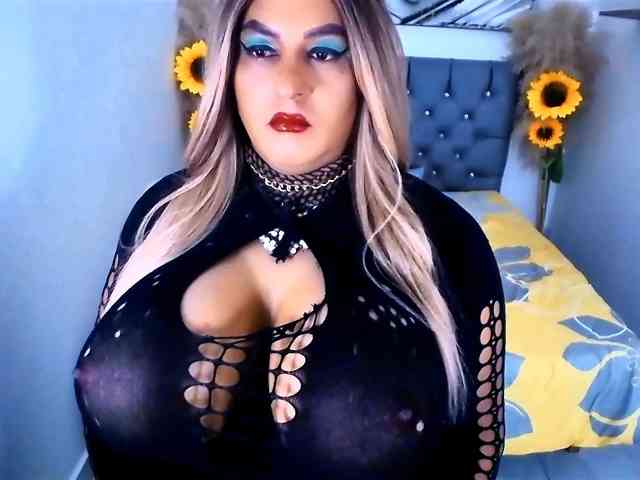 kamilabigcock