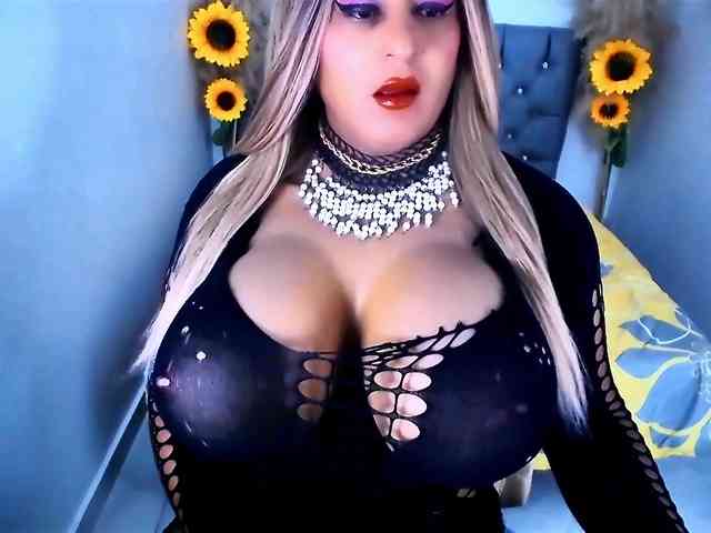 kamilabigcock